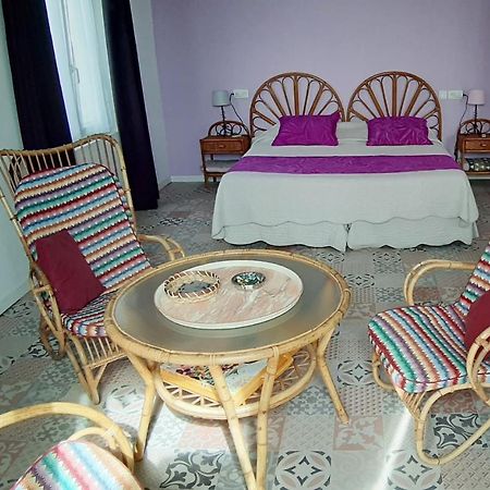 Chambre D'Hotes Du Mas Julianas Saint-Laurent-de-la-Salanque Buitenkant foto
